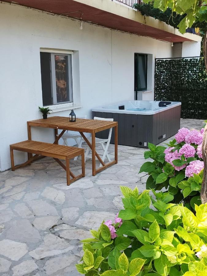 Apartmani Radic Rg Rogoznica  Exterior foto